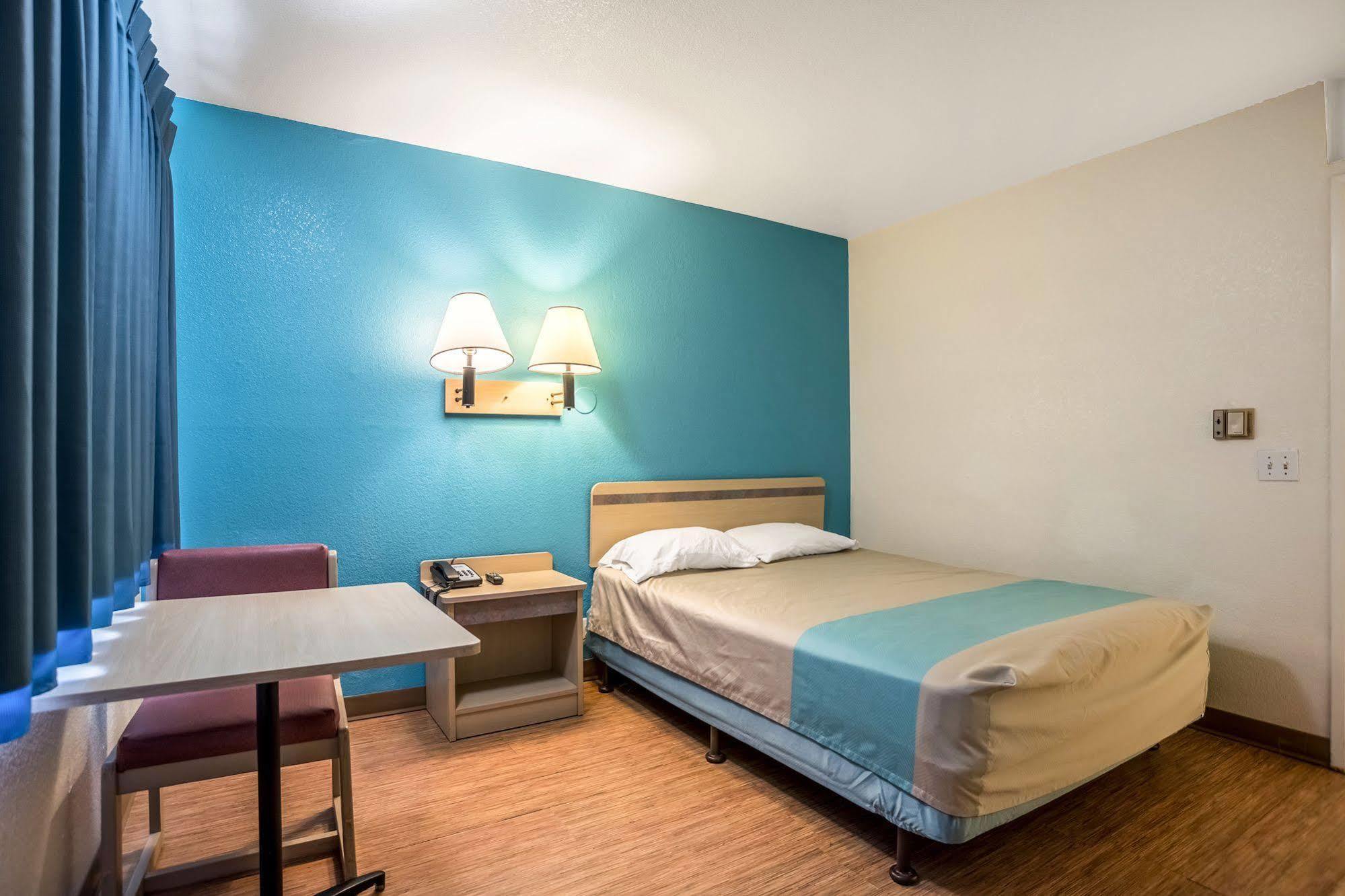 Oyo Hotel Уиллкокс Экстерьер фото