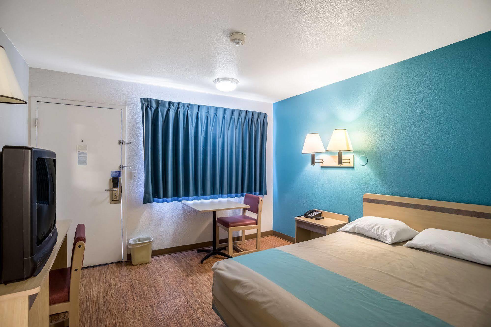 Oyo Hotel Уиллкокс Экстерьер фото