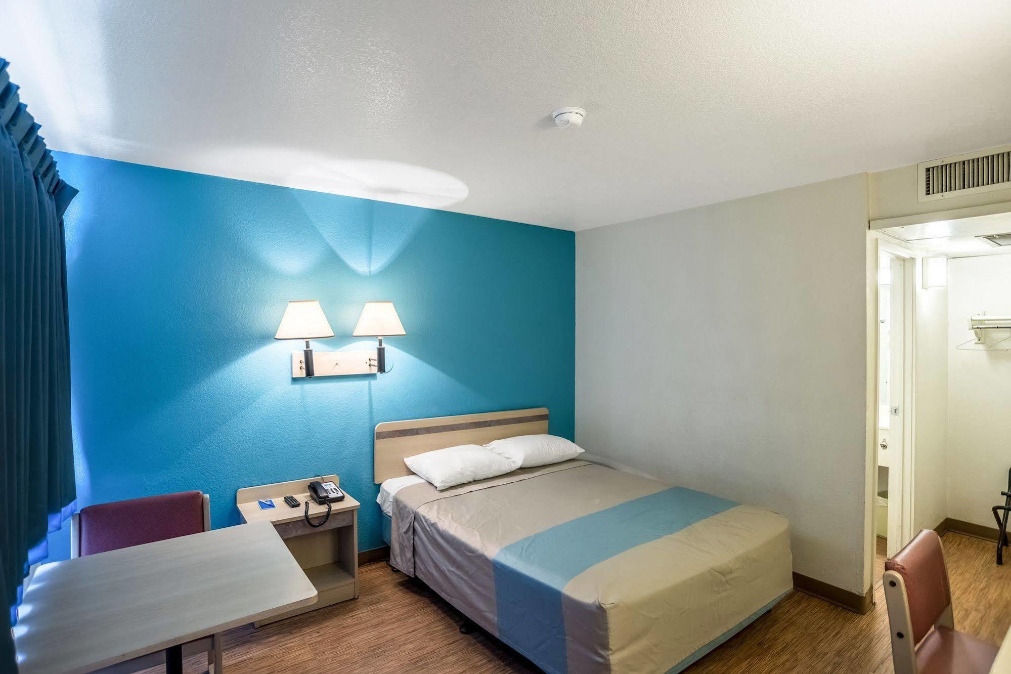 Oyo Hotel Уиллкокс Экстерьер фото