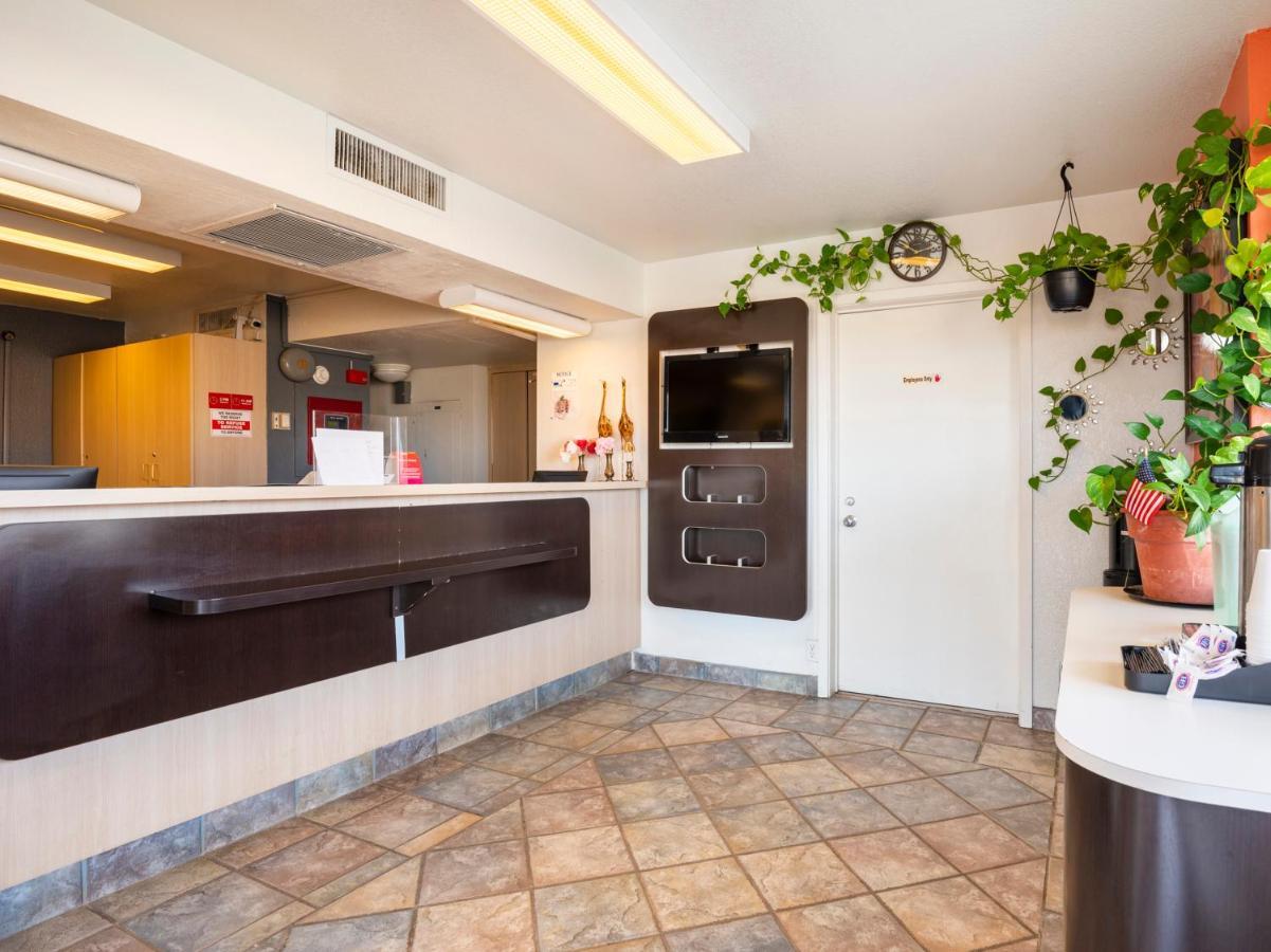 Oyo Hotel Уиллкокс Экстерьер фото