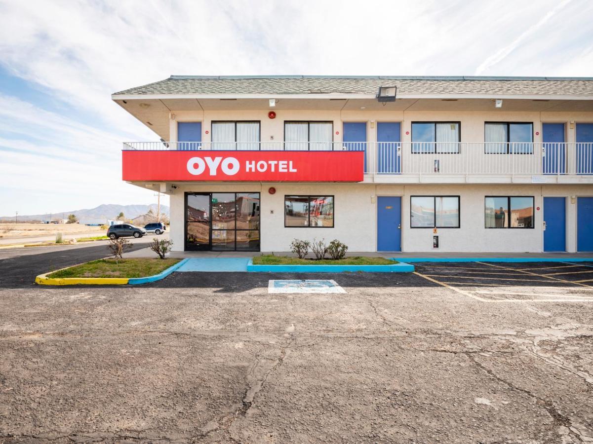 Oyo Hotel Уиллкокс Экстерьер фото